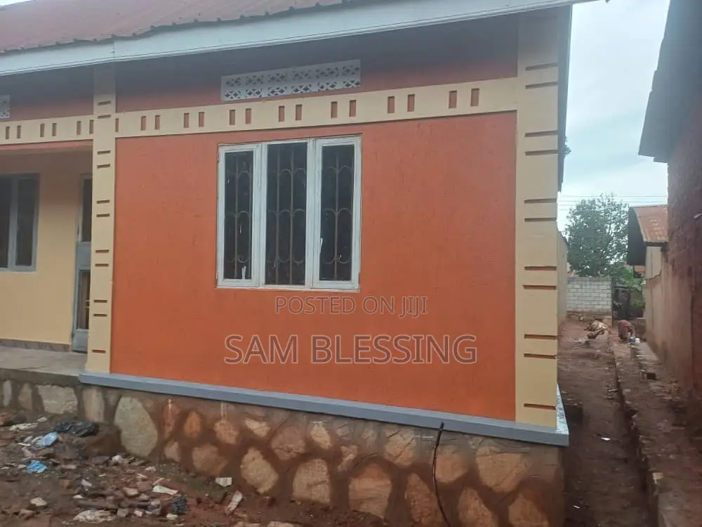 3bdrm House in Namasumba, Makindye for sale
