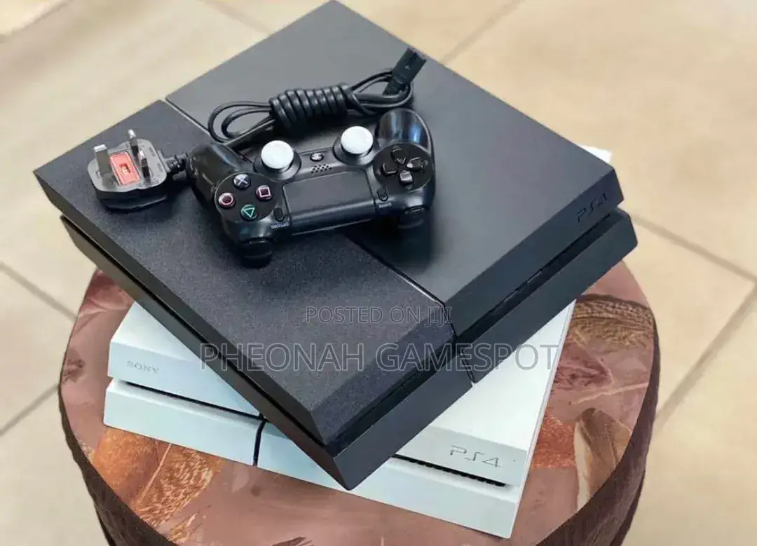 Ps4 Gaming Consoles. Playstation 4 Standard. 12 Games 2 Controllers