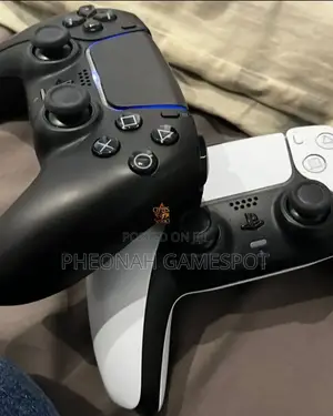 Premium Uk Used Ps5 Dualsense Controllers. Available in All Colours