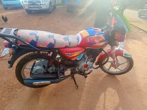 Bajaj CT 125X 2023 Red