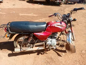 Bajaj Boxer 2023 Red
