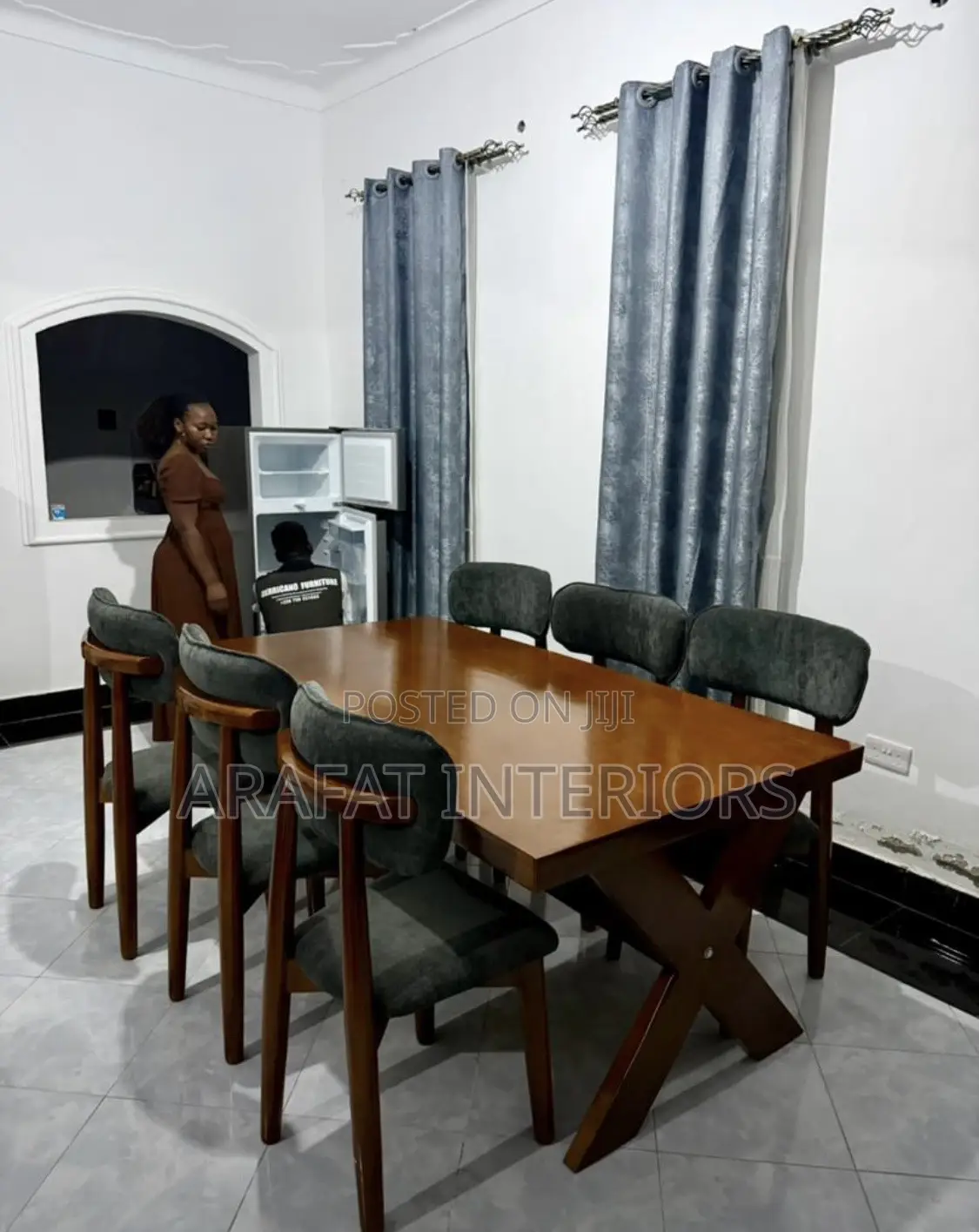 X-Base Royale Dinning Set