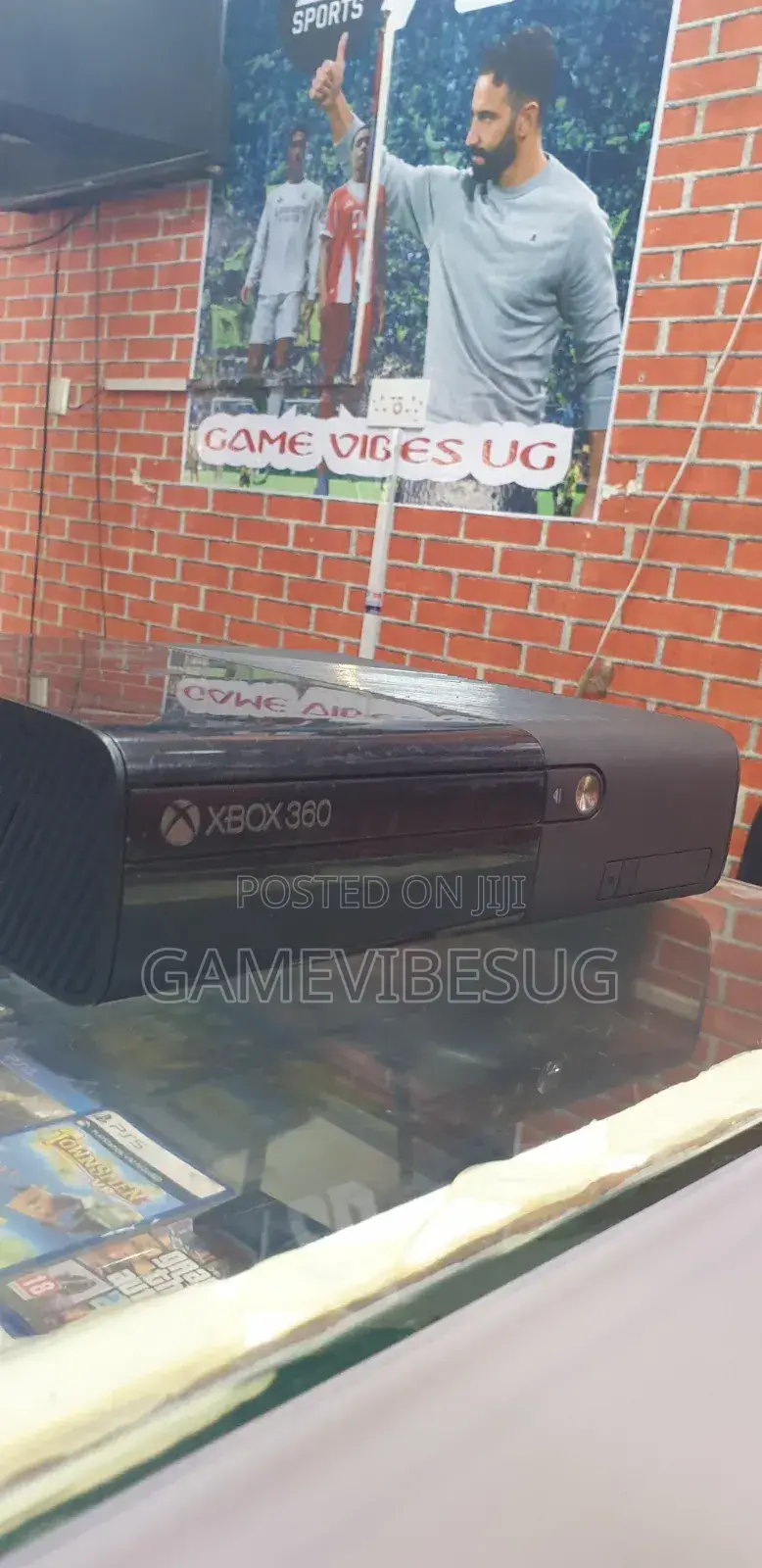 Best Value Xbox 360: 2 Controllers 18 Games - Fully Tested