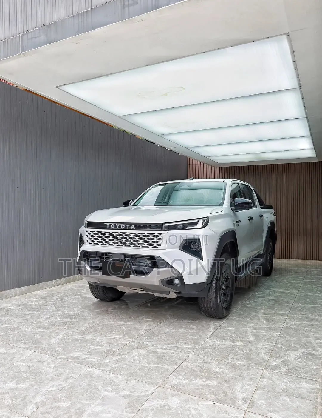 Toyota Hilux 2025 White