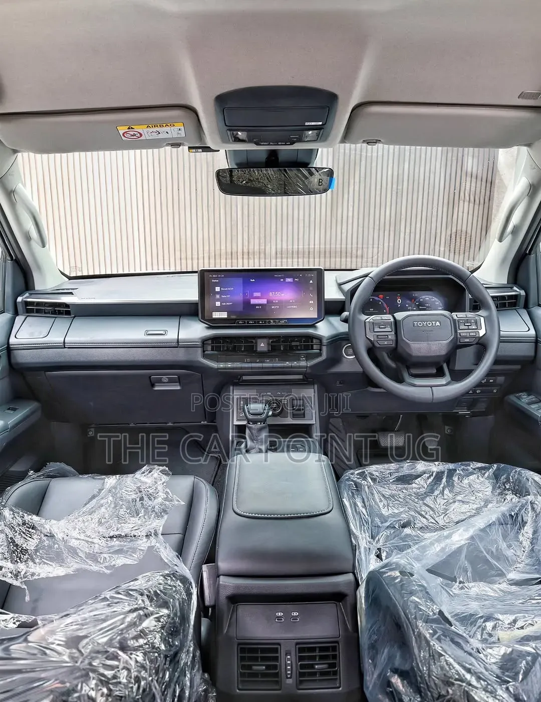 Toyota Hilux 2025 White