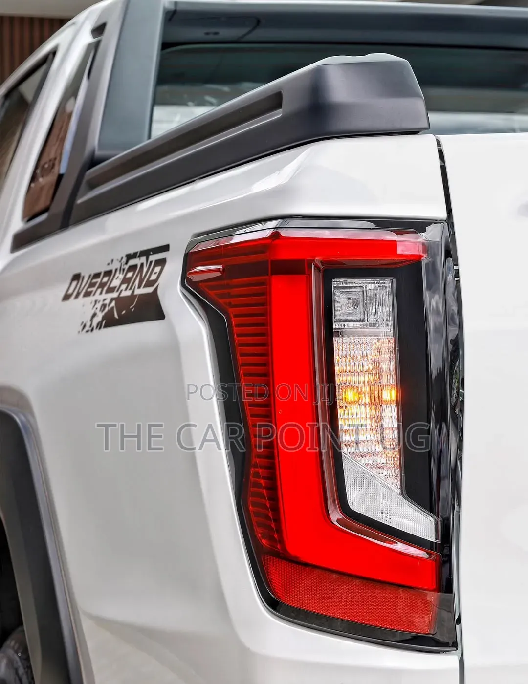 Toyota Hilux 2025 White