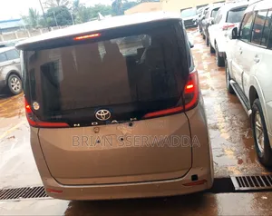 Toyota Noah 2022 Gray