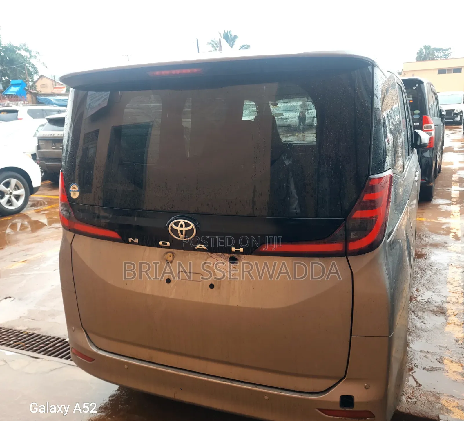 Toyota Noah 2022 Gray