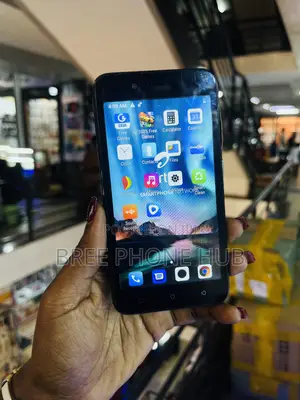 Benco Y40 32 GB Black