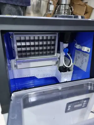 Commercial Ice Cube Maker
