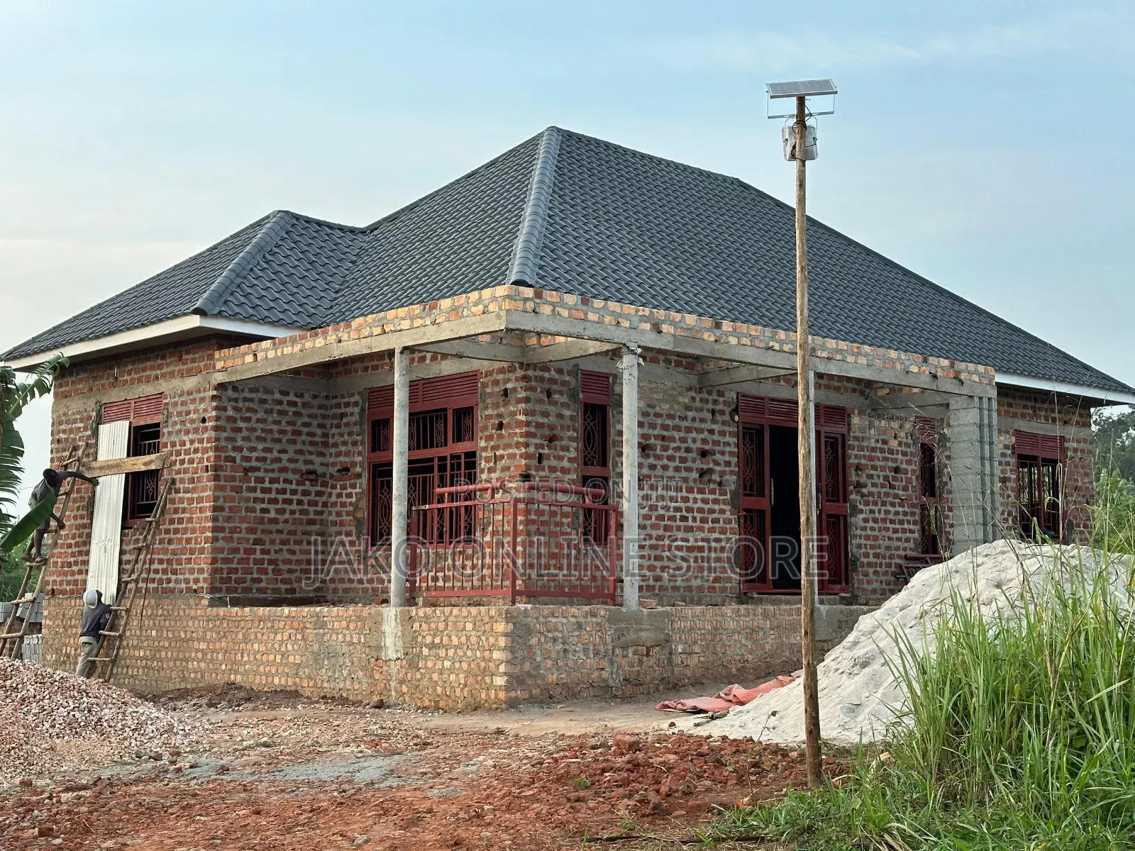 3bdrm House in Mattuga-Kasalirwe, Gombe for sale
