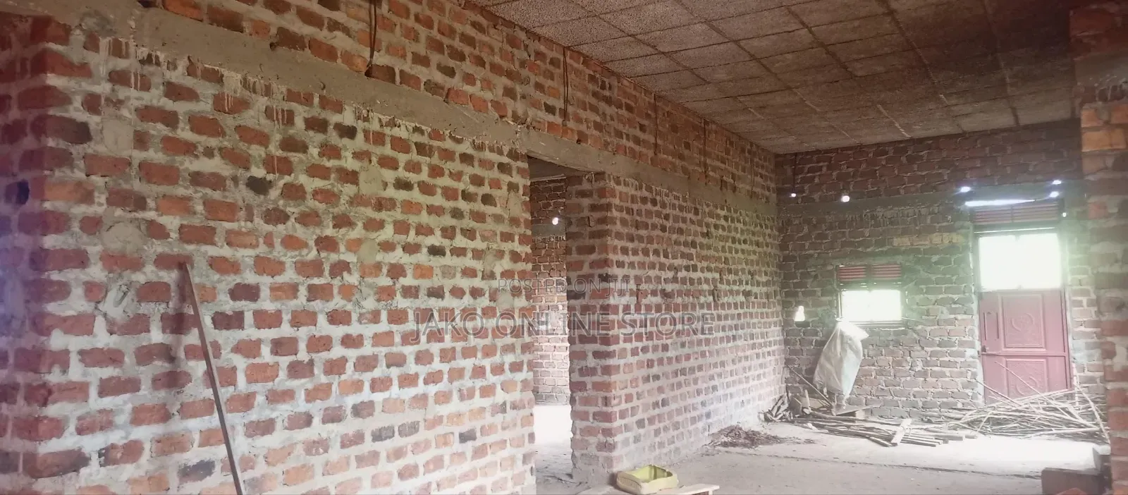 3bdrm House in Mattuga-Kasalirwe, Gombe for sale