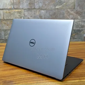 Laptop Dell Precision 5530 16GB Intel Core i7 SSD 512GB