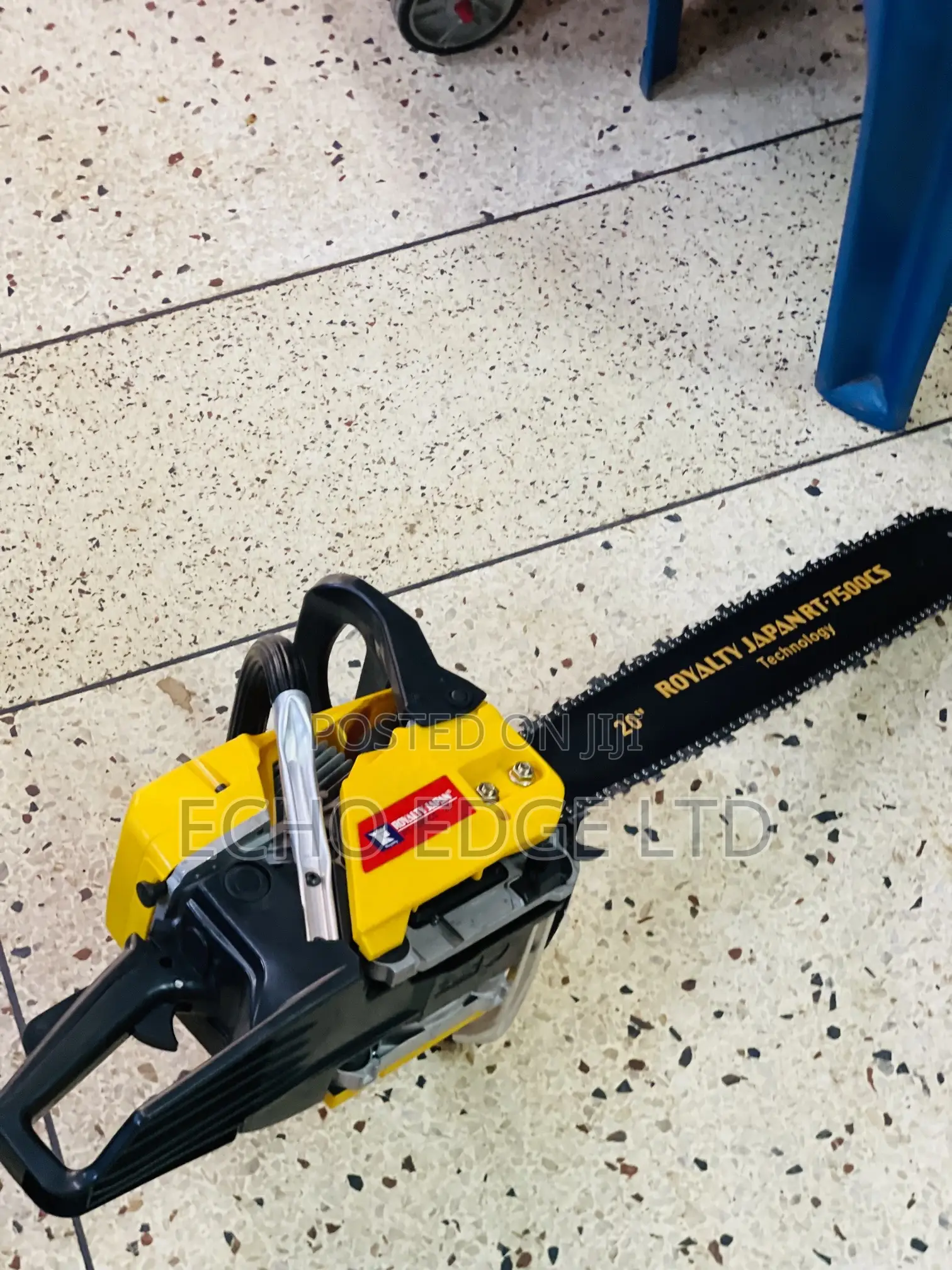 Chainsaw Machine