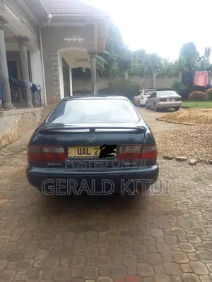 Toyota Corona 1989 Blue
