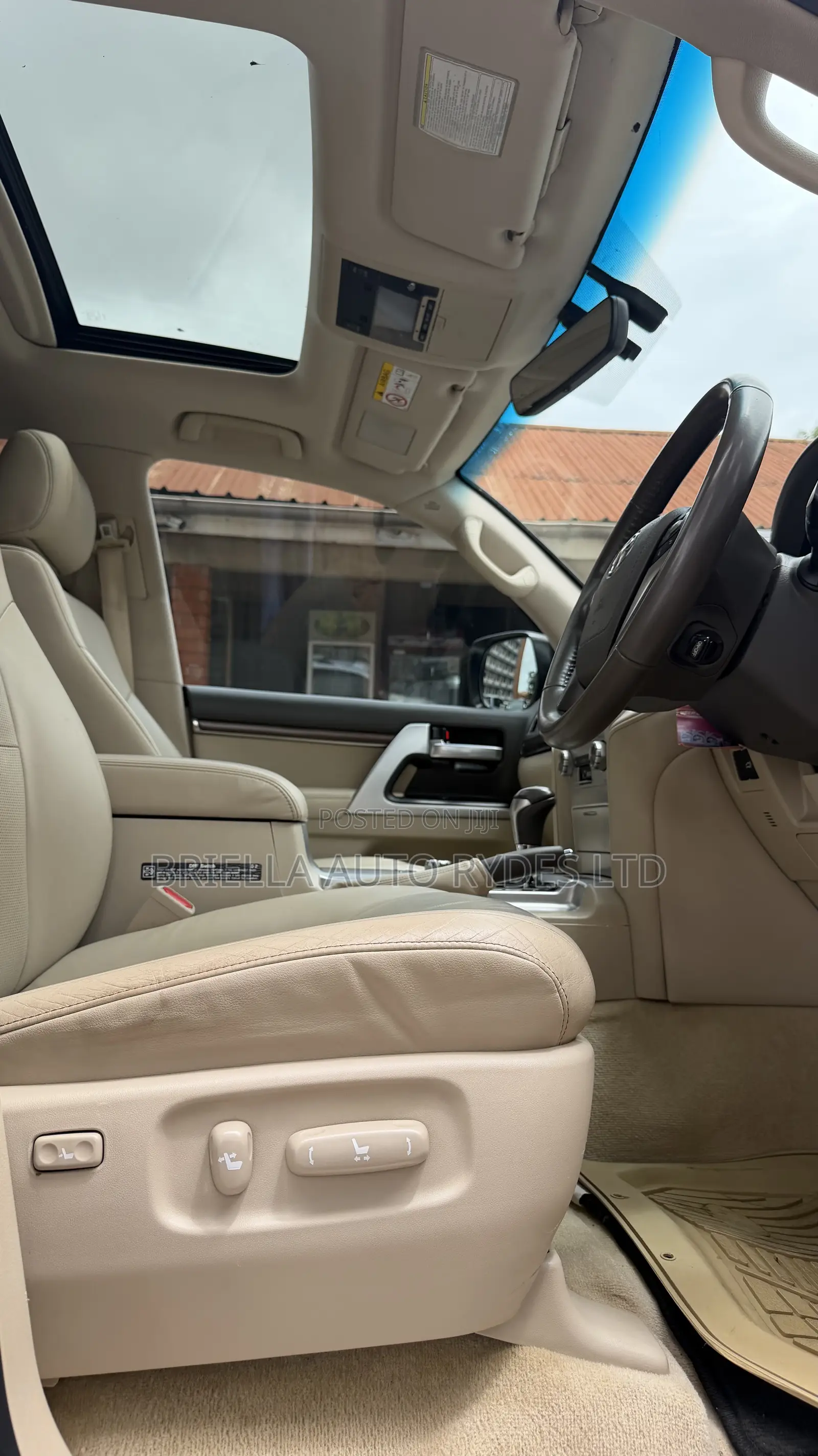 Toyota Land Cruiser Prado 2018 Off white