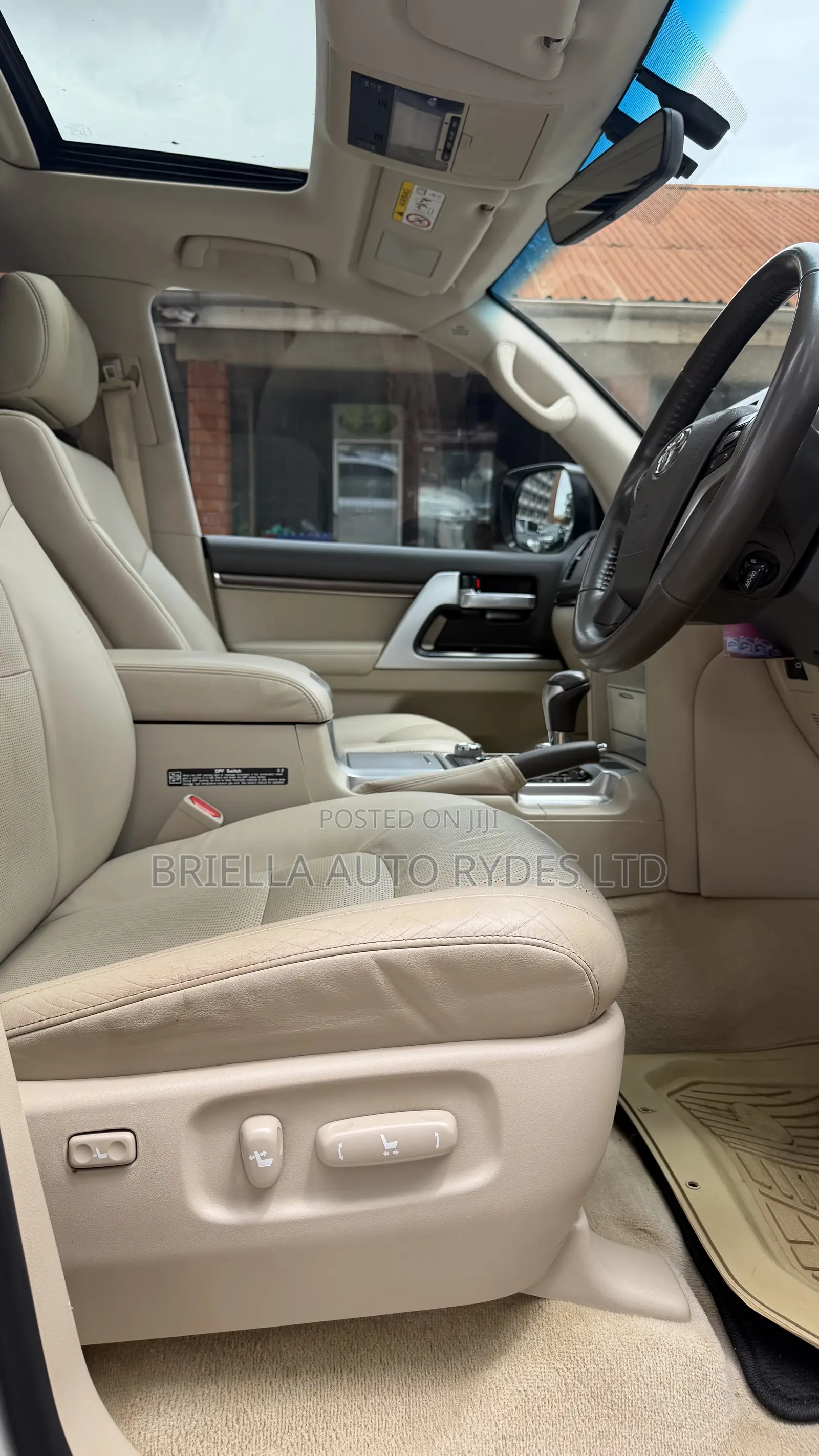 Toyota Land Cruiser Prado 2018 Off white