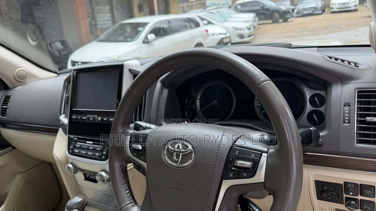Toyota Land Cruiser Prado 2018 Off white
