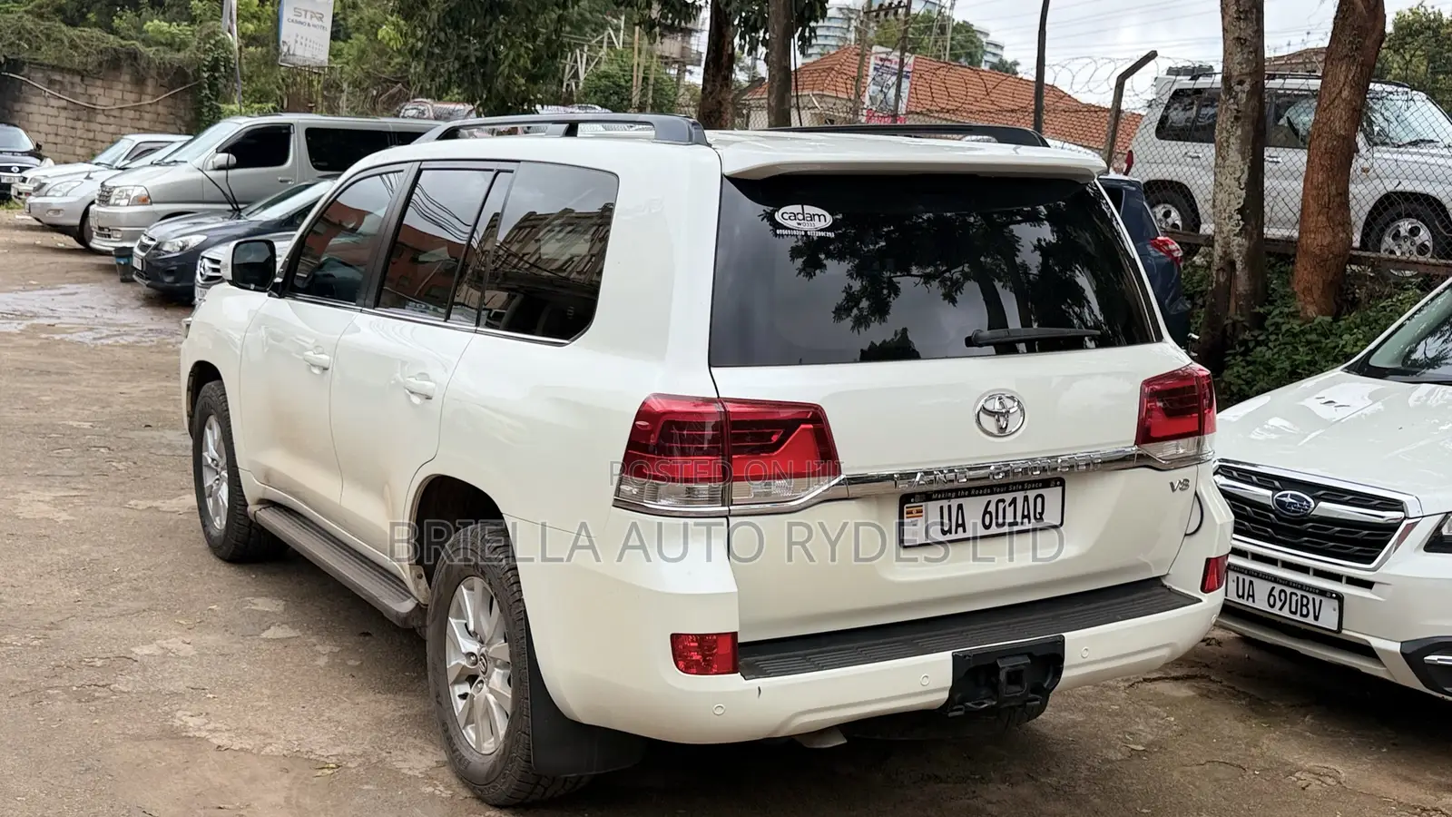 Toyota Land Cruiser Prado 2018 Off white