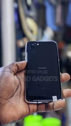 Sharp Aquos R2 64 GB Blue