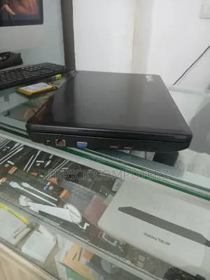Laptop eMachines G725 4GB Intel Core 2 Duo HDD 320GB