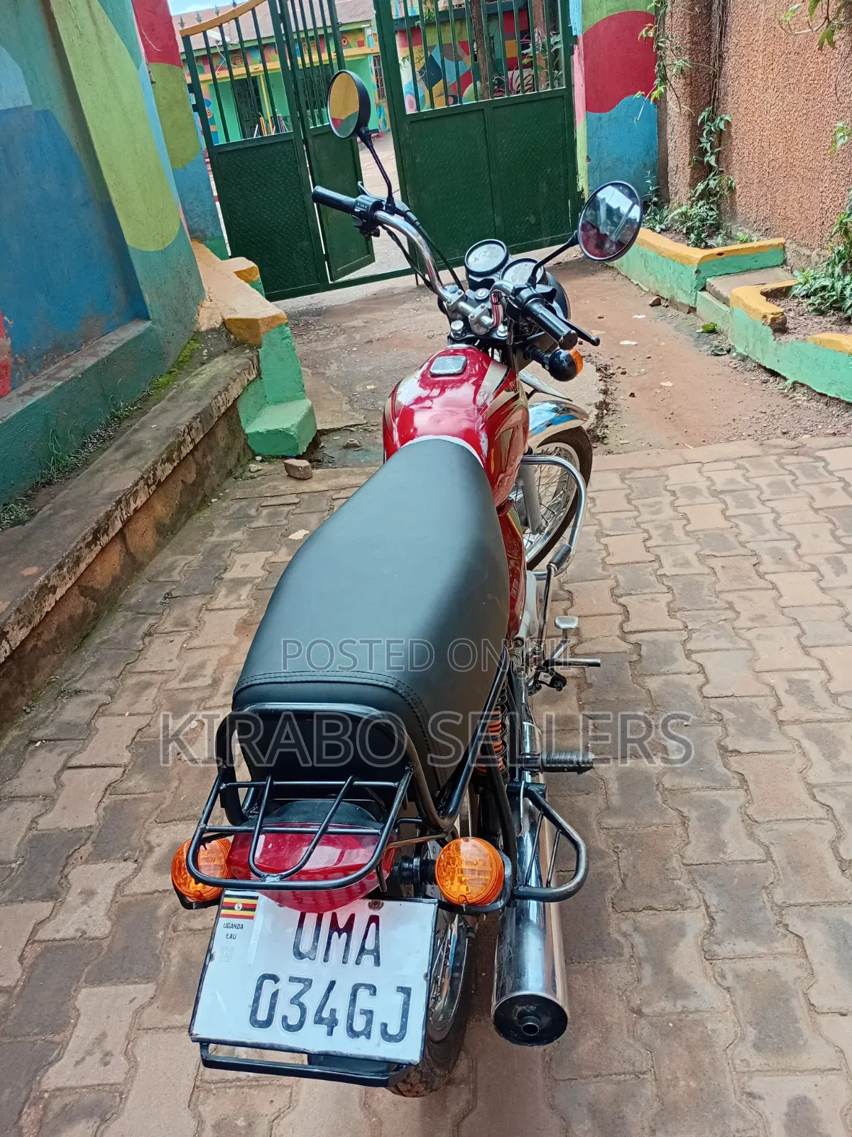 Bajaj Boxer 100 2025 Red
