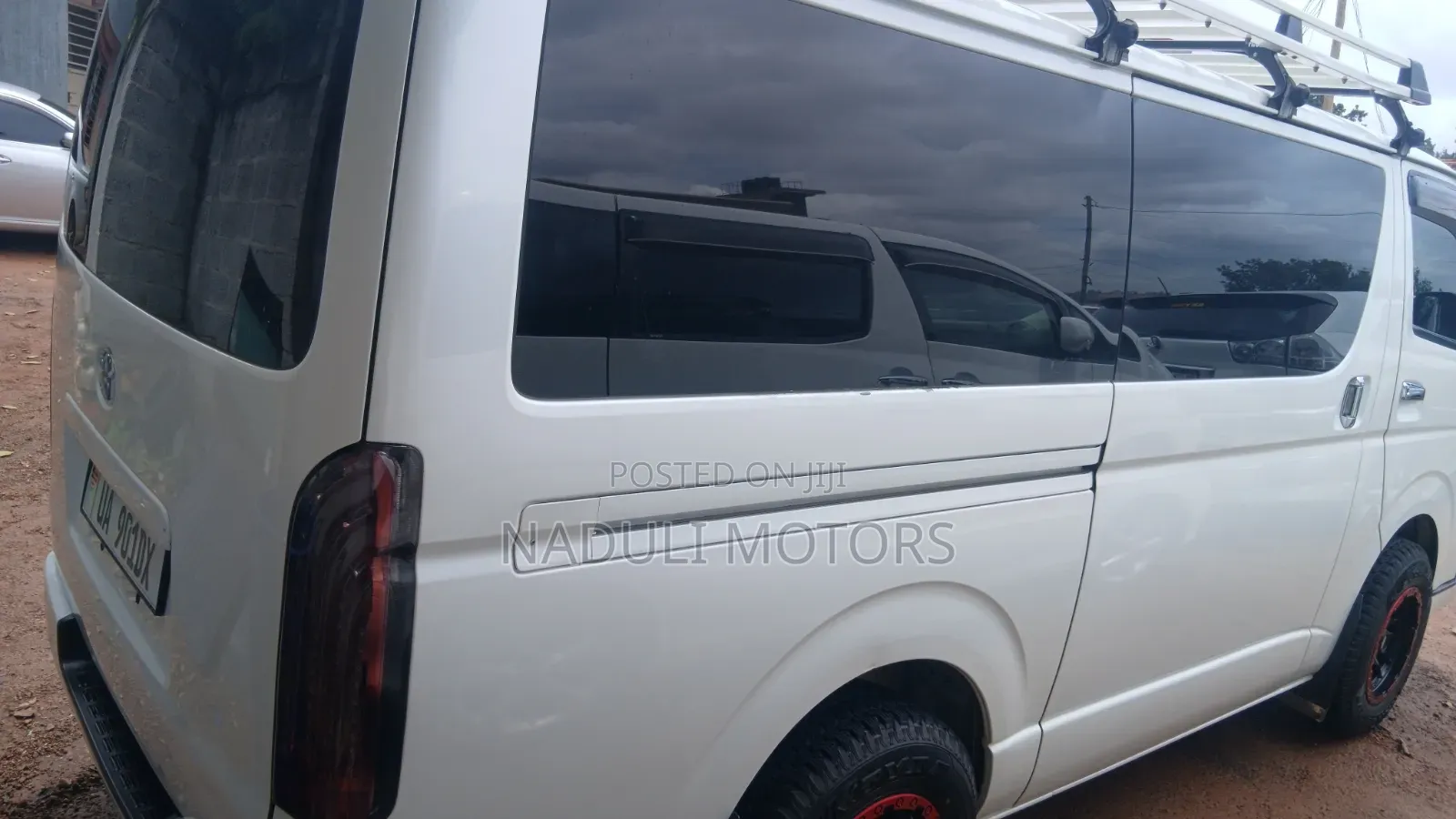 Toyota Grand HiAce 2011 White