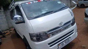 Toyota Grand HiAce 2011 White