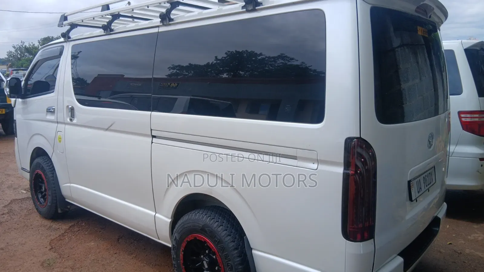 Toyota Grand HiAce 2011 White