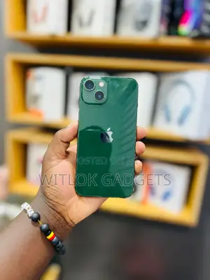 Apple iPhone 13 128 GB Green