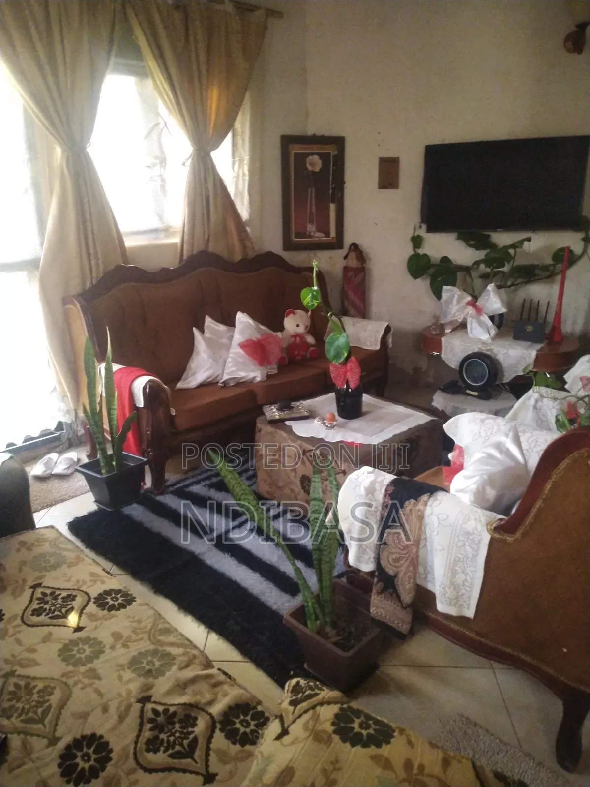 2bdrm Bungalow in Kira for rent