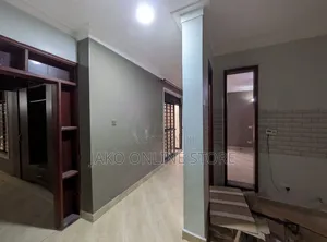 3bdrm Condo in Mbalwa, Wakiso / Wakiso for sale