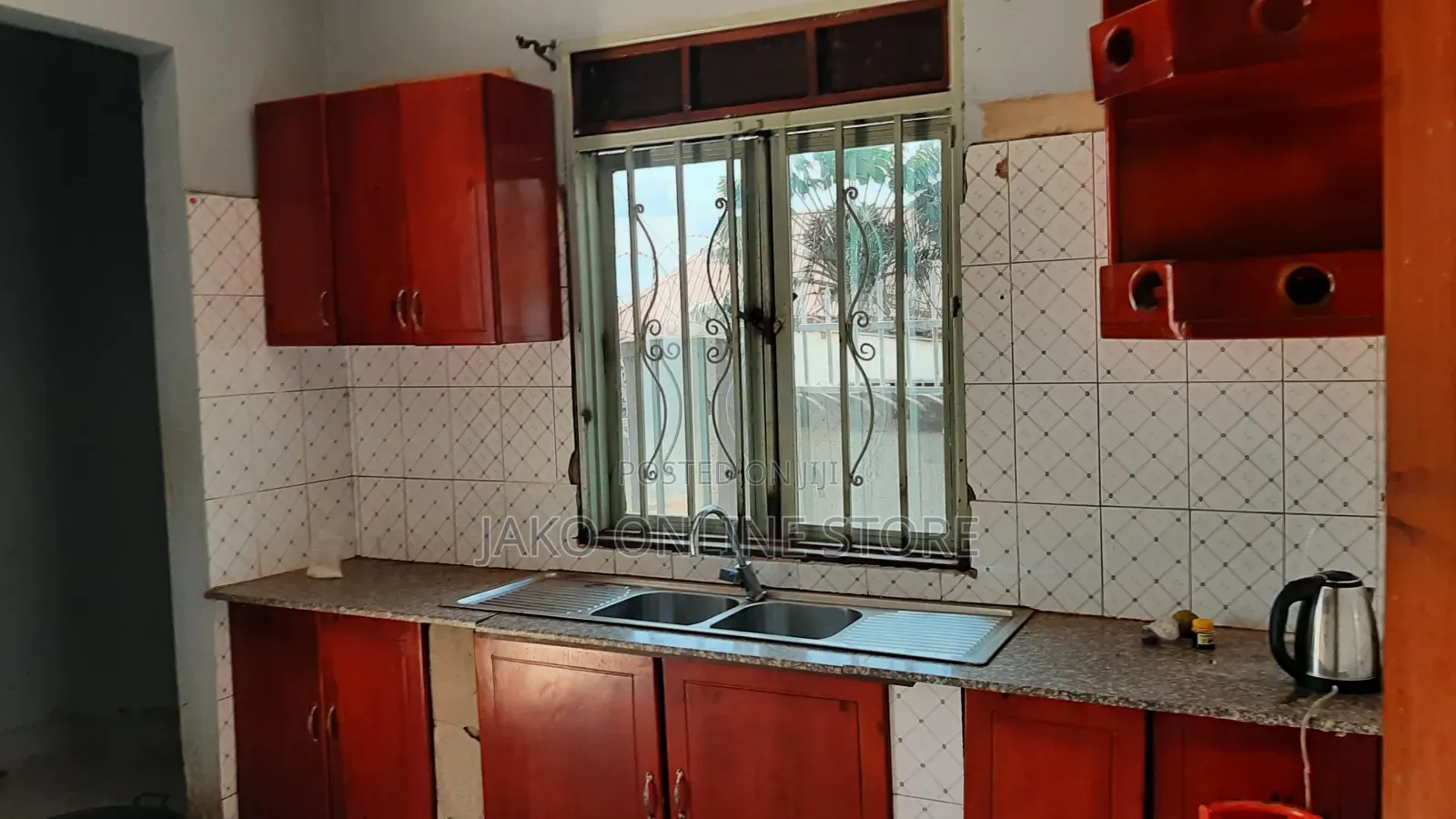 4bdrm House in Mbalwa, Wakiso / Wakiso for sale