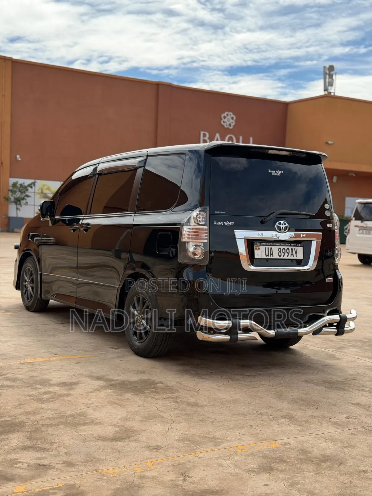 Toyota Noah 2012 Black