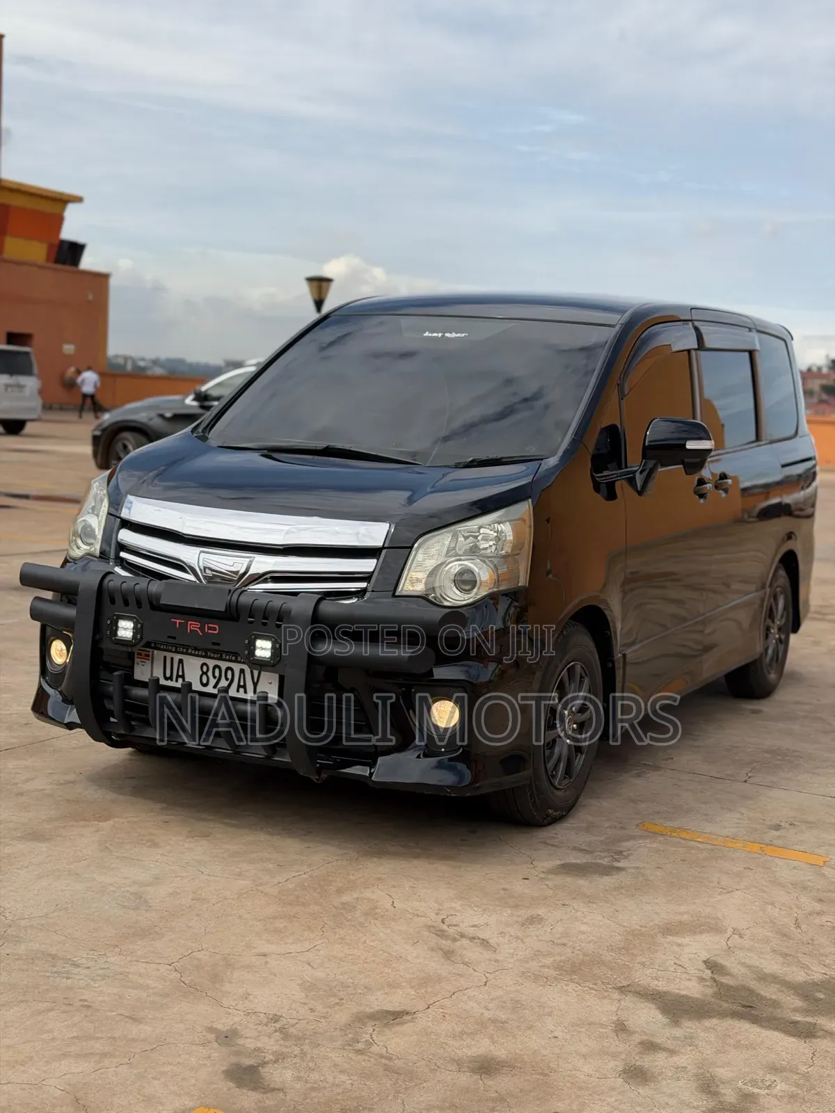 Toyota Noah 2012 Black
