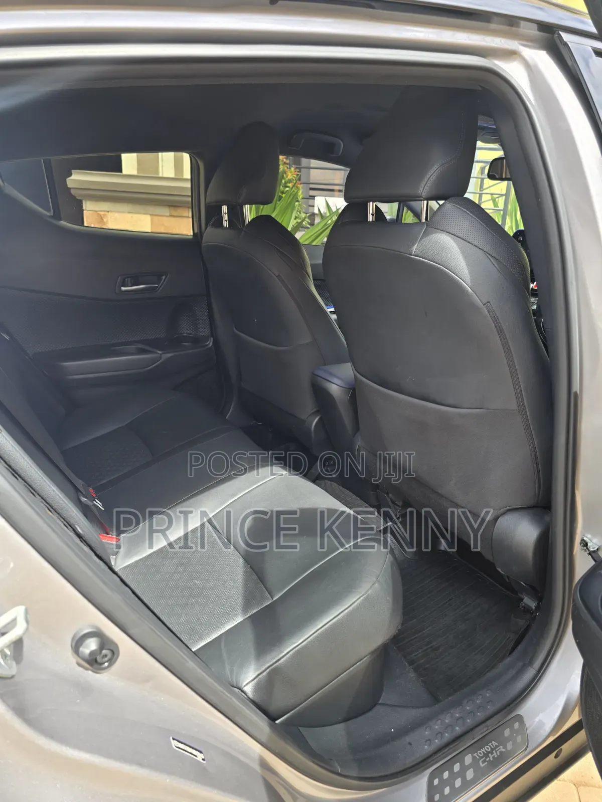Toyota C-HR 2020 Gray