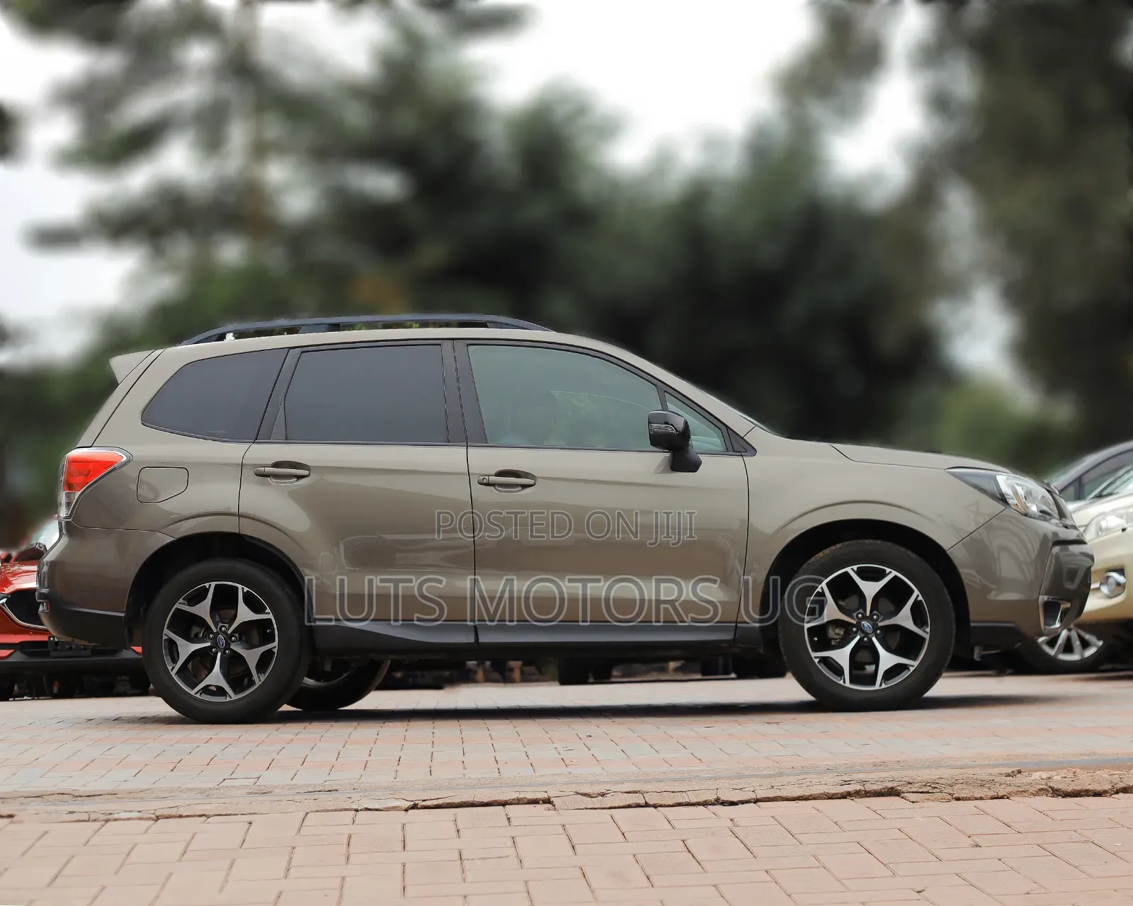 Subaru Forester 2018 Gold