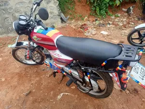 Simba UG Boss+ 100cc 2025 Red