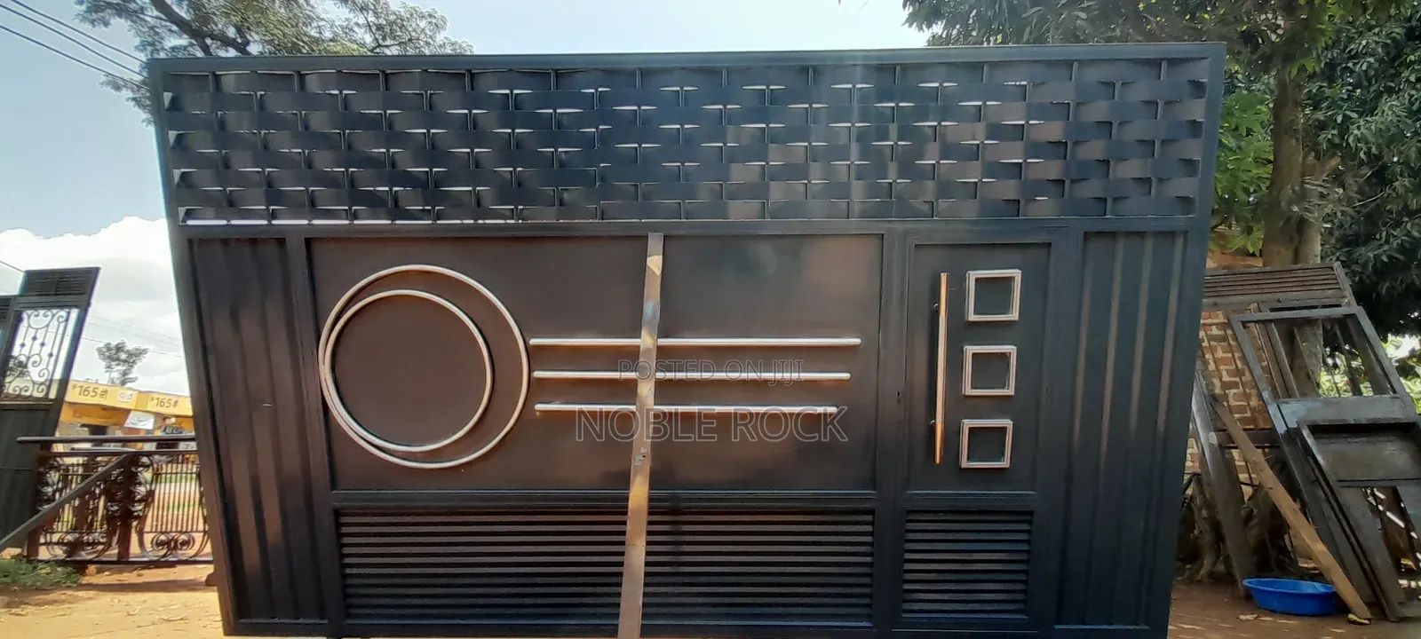 Sliding Gate Unique Design