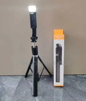 3-in-1 Selfie Stick and Tripod Stand, Specifically Models R1s-L