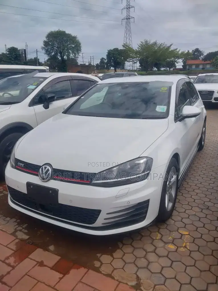 Volkswagen Golf GTI 2017 White