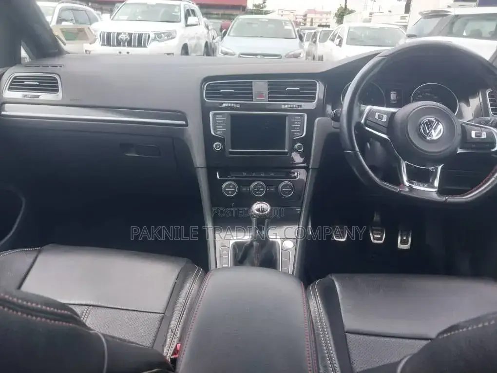 Volkswagen Golf GTI 2017 White
