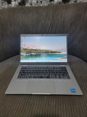 Laptop Dell Latitude 5320 8GB Intel Core i5 SSD 256GB