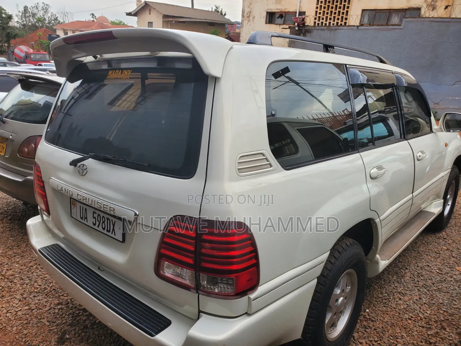 Toyota Land Cruiser 2005 White