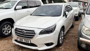 Subaru Legacy 2015 Off white
