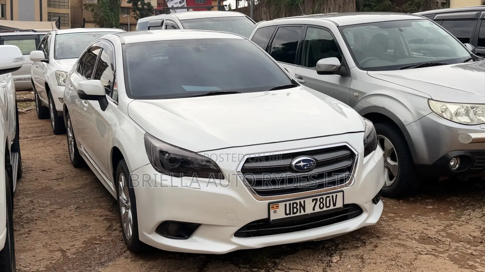 Subaru Legacy 2015 Off white