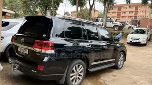 Toyota Land Cruiser Prado 2016 Matt Black