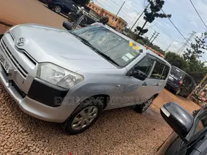Toyota Succeed SV Premium 2016 Silver