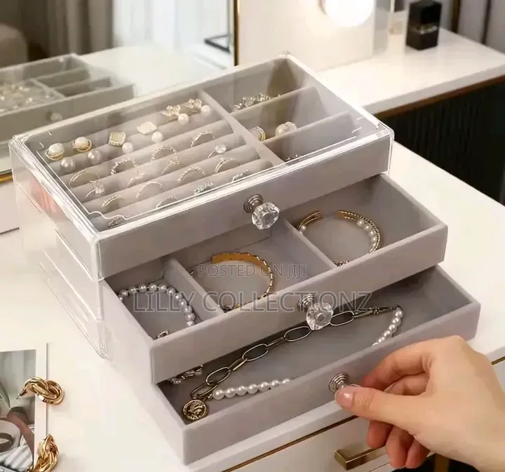Three Layered Acrylic Jewelry Box