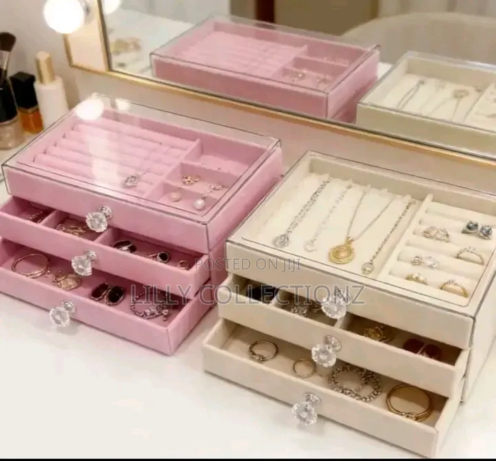 Three Layered Acrylic Jewelry Box